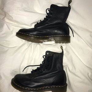 Dr martens pascal black boots